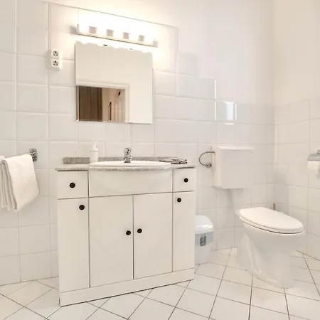 Budget By Hi5 - Center Of The Center Apartment